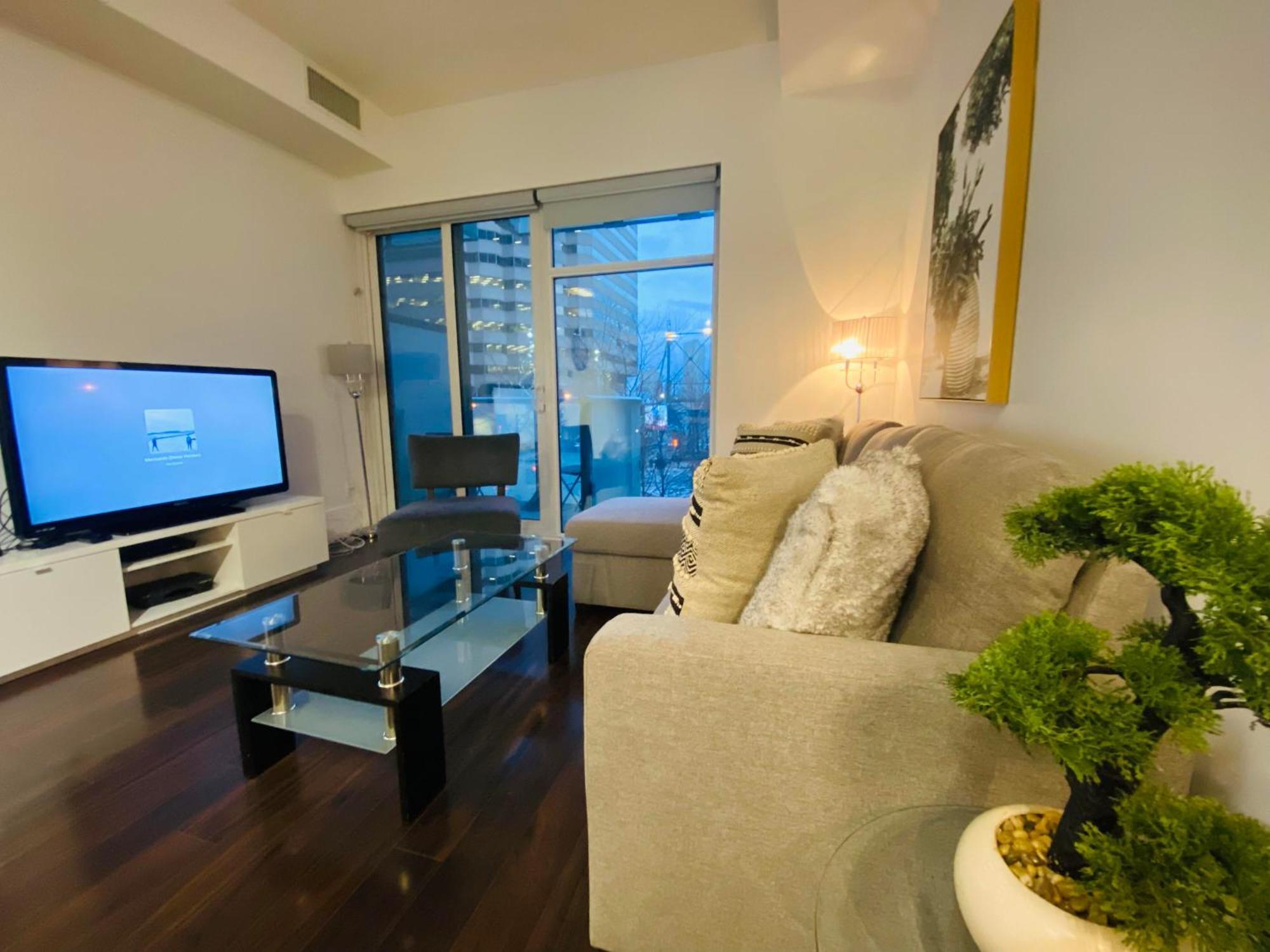 Rivetstays - The Atmos Торонто Екстериор снимка